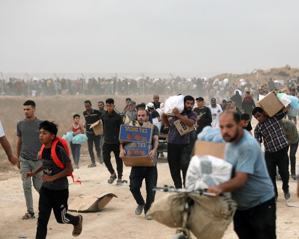 Gaza se desliza en el caos letal mientras los palestinos desesperados luchan para sobrevivir