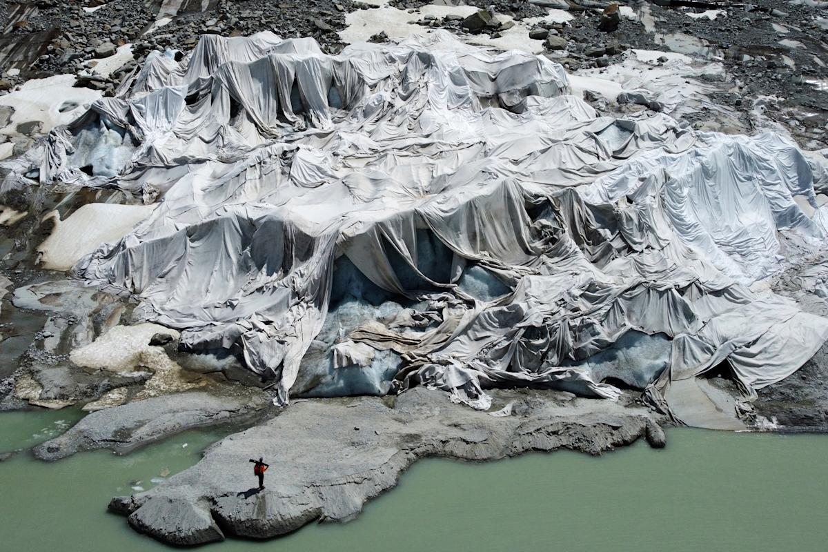 Las fotos muestran el futuro incierto de los glaciares suizos como ‘Embajadores del cambio climático’