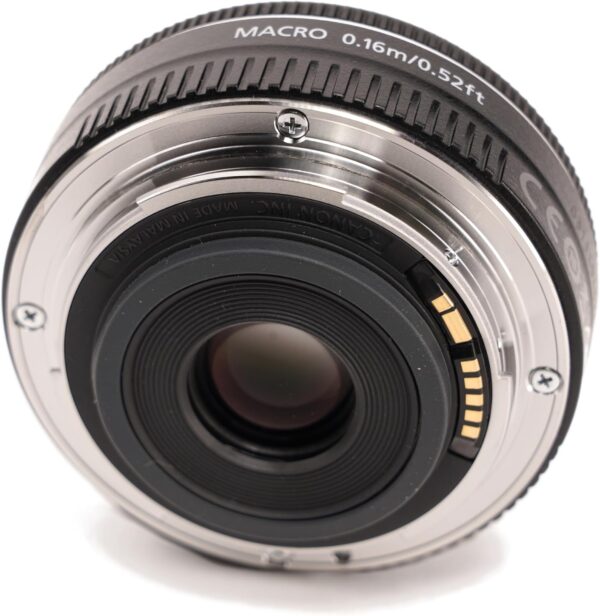 Canon EF-S 24mm f/2.8 STM Lens - Image 3