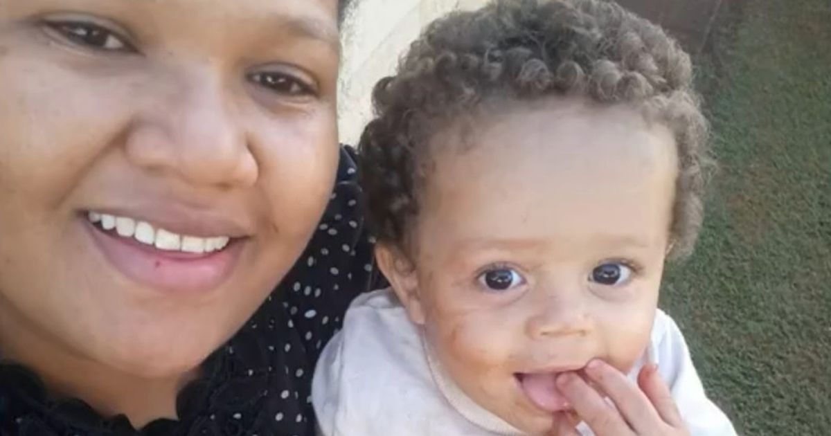 Menino, 2, morre depois que os médicos usam a mangueira de ar para remover pipoca presa no nariz