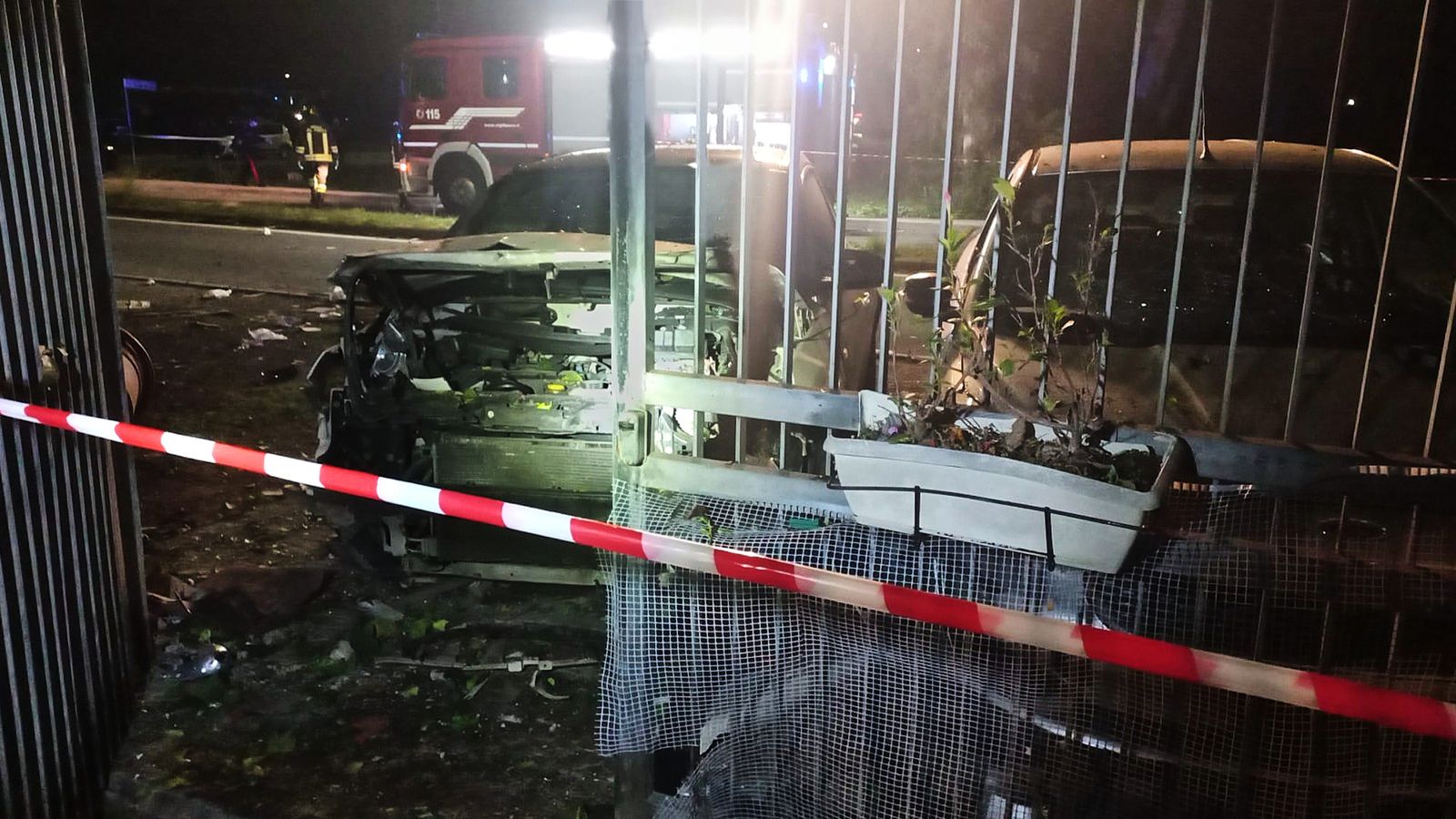 Italian anti-mafia police investigate after journalist’s car explodes | World News