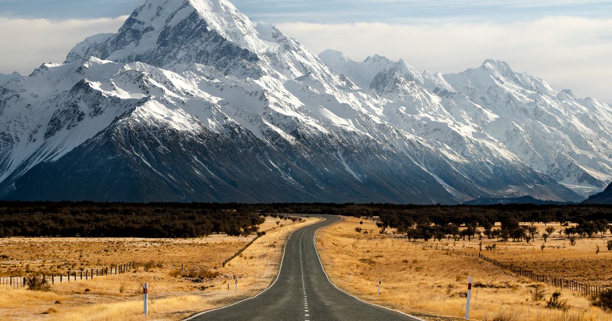 Two climbers fall to their death while climbing New Zealand’s highest peak